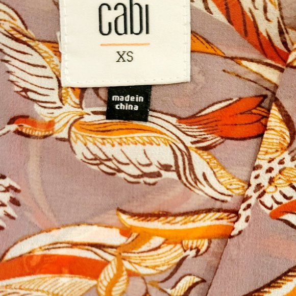 Size XS: CAbi Good Luck Blouse with Red Crane Style 3611 - Picture 4 of 4